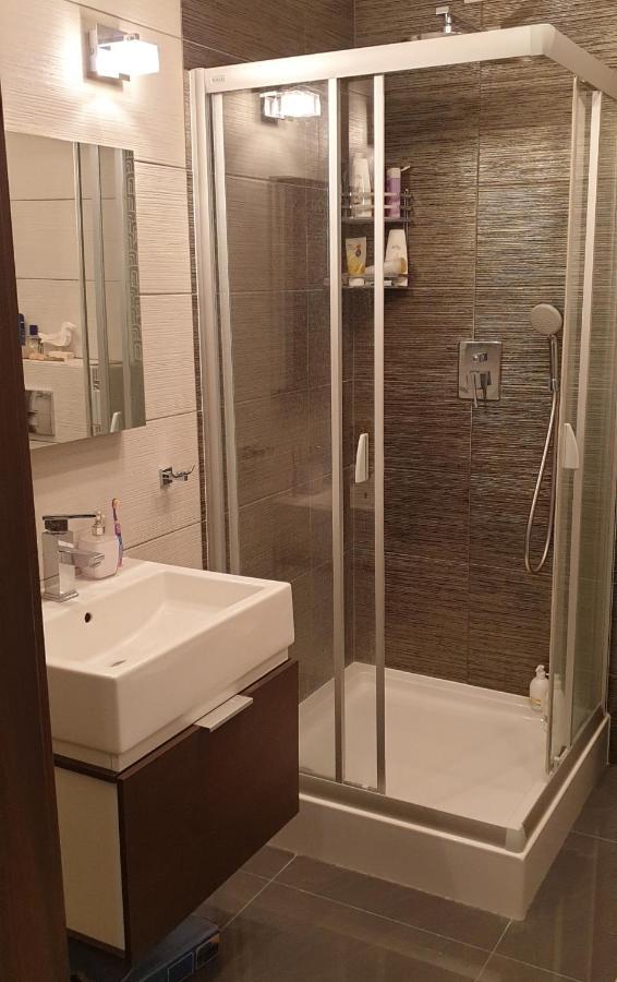 Apartament Amber Z Duzym Tarasem Apartment Kołobrzeg Exterior foto